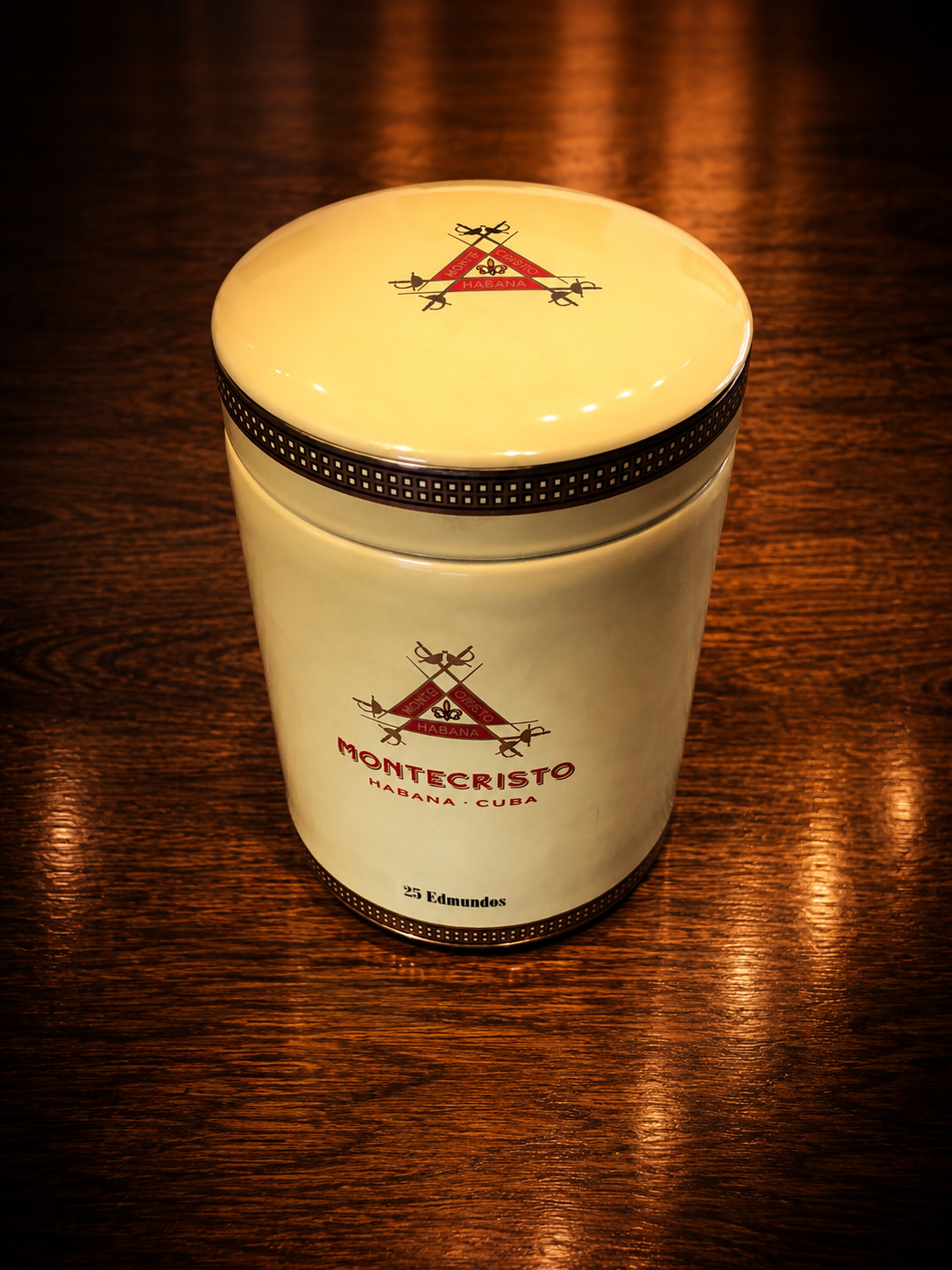 Montecristo 25 Edmundos Jar